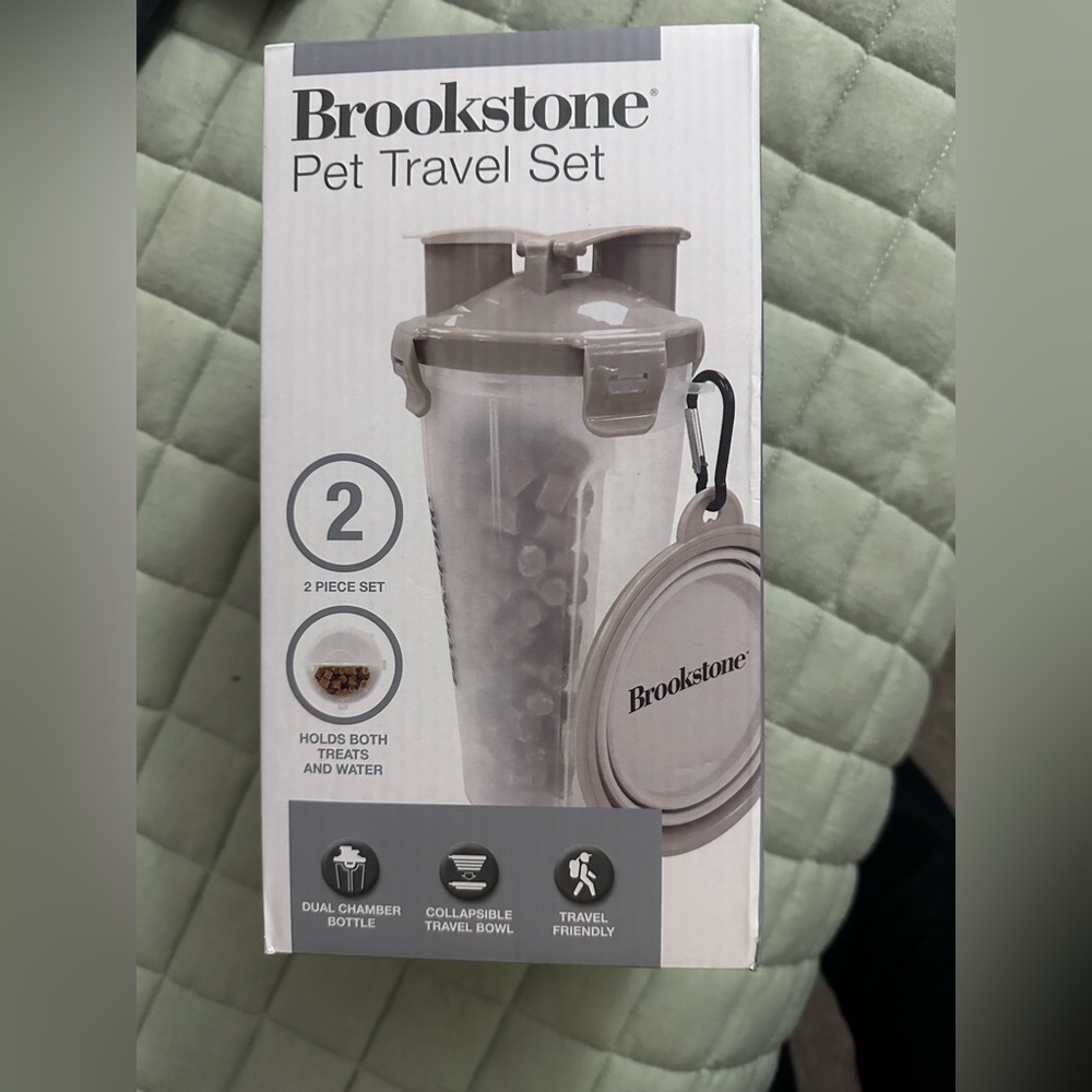 Brookstone Pet Travel 2-Piece Set: Water Bowl & Food container